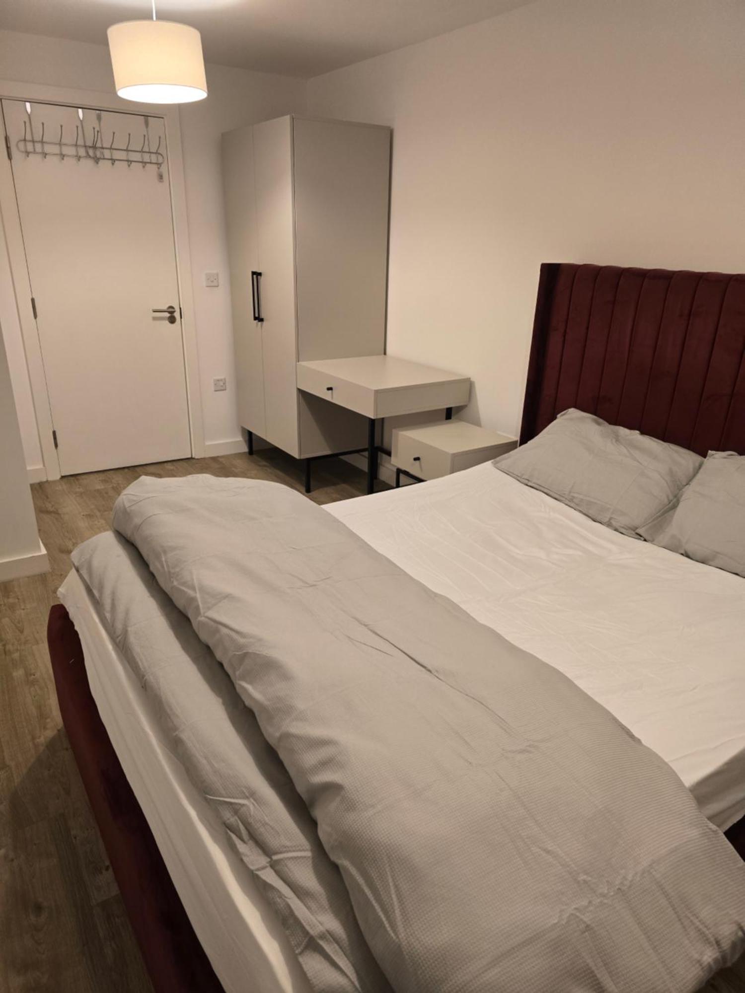2 Bedrooms & 2 Bathrooms Luxury Birmingham